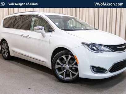 Used 2019 Chrysler Pacifica Limited