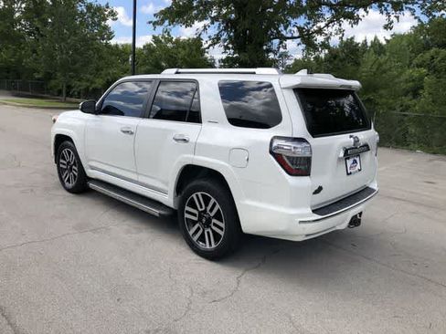 Used 2016 Toyota 4Runner Limited AWD/4WD image 4