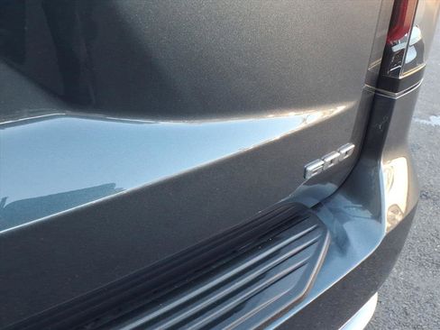 Certified 2021 Cadillac Escalade ESV Premium Luxury Platinum image 11