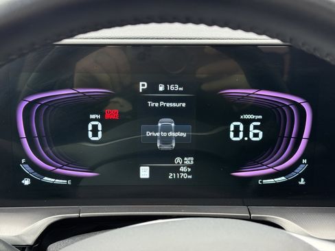 Used 2025 Kia Telluride S image 12