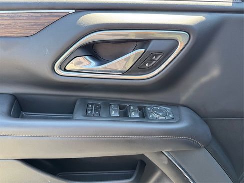 Used 2021 Chevrolet Tahoe High Country image 12