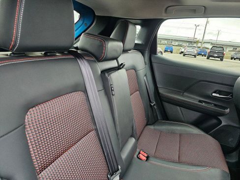 Used 2025 Nissan Kicks SR w/ SR Premium Package image 18