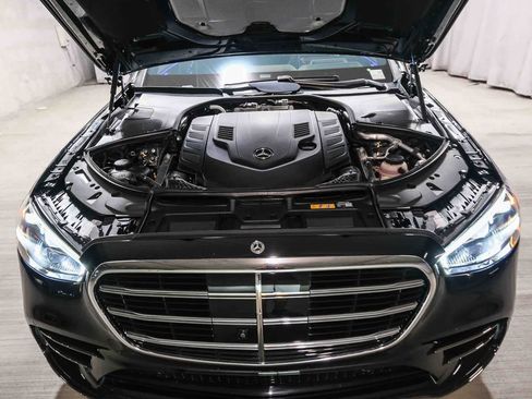Certified 2023 Mercedes-Benz S 580 4MATIC Sedan image 32