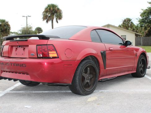 Used 2001 Ford Mustang Coupe image 5