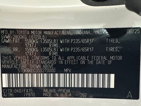 Used 2025 Toyota Sienna LE FWD image 10