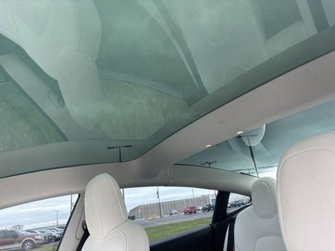 Used 2023 Tesla Model 3 Performance image 26