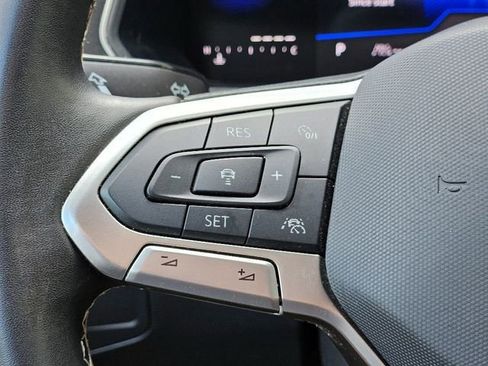 Used 2024 Volkswagen Tiguan S image 17