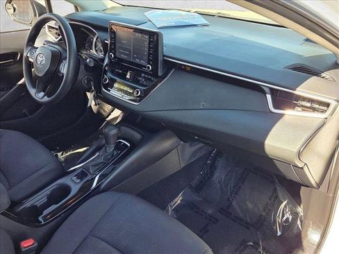 Used 2022 Toyota Corolla LE w/ Carpet Mat Package (TMS) image 21