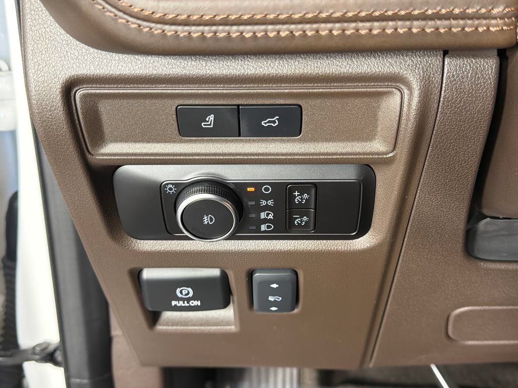 Used 2023 Ford Expedition King Ranch AWD/4WD image 16