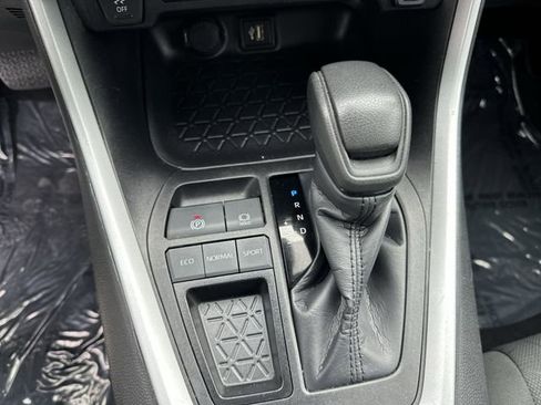 Used 2024 Toyota RAV4 XLE image 23