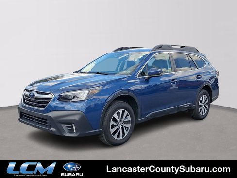 Used 2022 Subaru Outback Premium AWD/4WD image 1