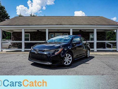 Used 2021 Toyota Corolla LE FWD image 1