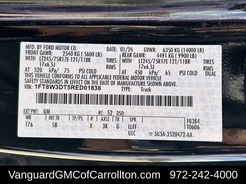 Used 2024 Ford F350 Lariat w/ Chrome Package image 33