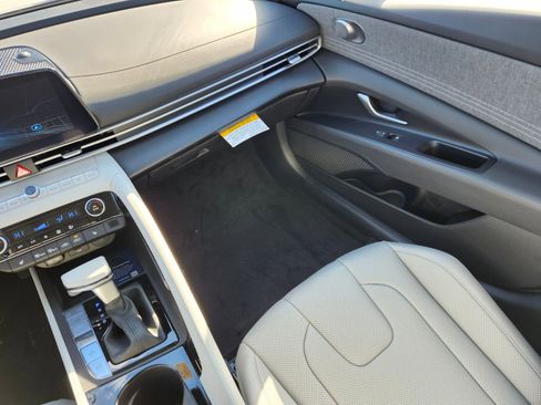 New 2026 Hyundai Elantra Limited image 15