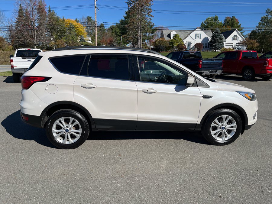 Used 2019 Ford Escape SEL AWD/4WD image 2