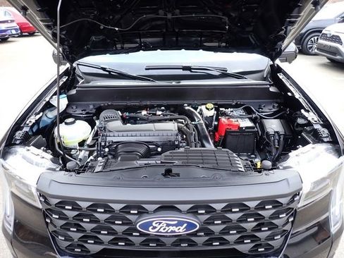 Used 2025 Ford Maverick Lariat image 14