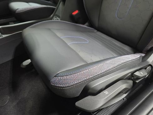 Certified 2025 MINI Cooper S FWD image 23