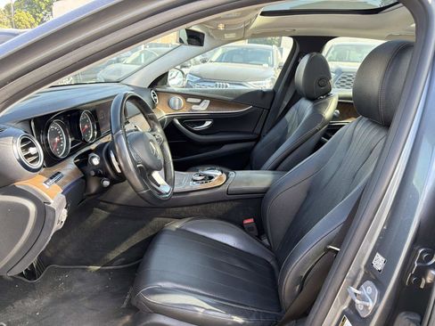 Used 2018 Mercedes-Benz E 300 w/ Premium 3 Package (Q03) image 20