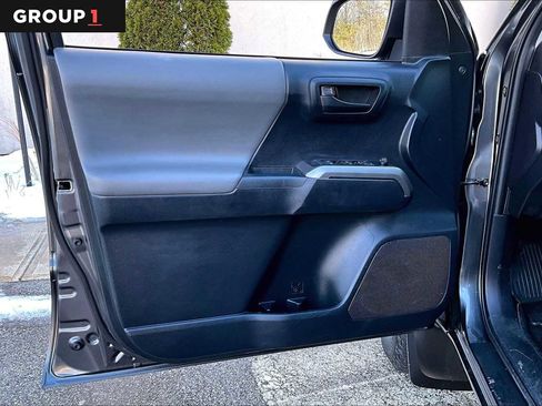 Certified 2019 Toyota Tacoma SR5 image 21