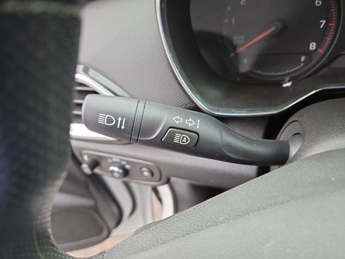 Used 2022 Chevrolet TrailBlazer LT w/ Convenience Package image 14