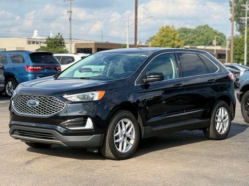 Used 2023 Ford Edge SEL AWD/4WD image 37