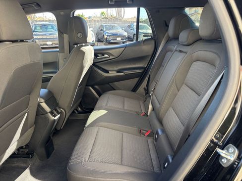 Used 2025 Chevrolet Equinox LT image 25