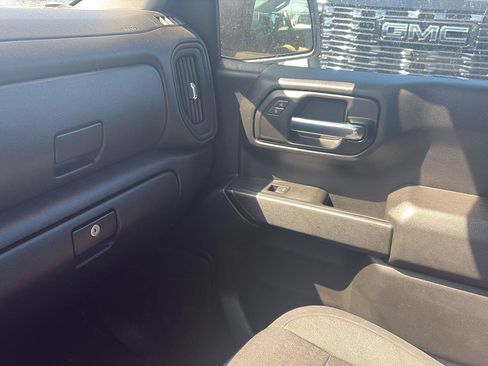 Used 2022 Chevrolet Silverado 1500 Custom w/ Rally Edition RWD image 10