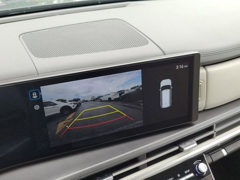 Used 2025 Hyundai Santa Fe SEL FWD image 24