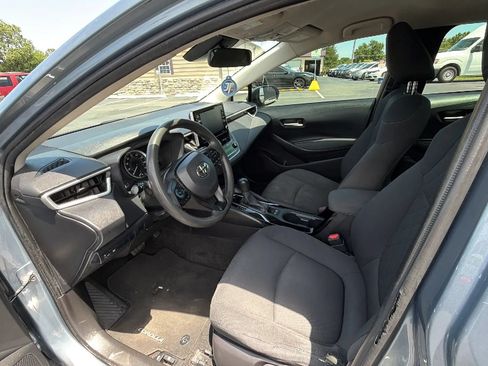 Used 2021 Toyota Corolla LE FWD image 23
