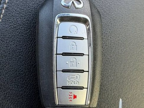 Used 2020 INFINITI QX50 Sensory w/ Proactive Package FWD image 31