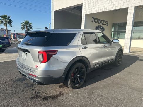 Used 2021 Ford Explorer ST w/ Equipment Group 401A image 5
