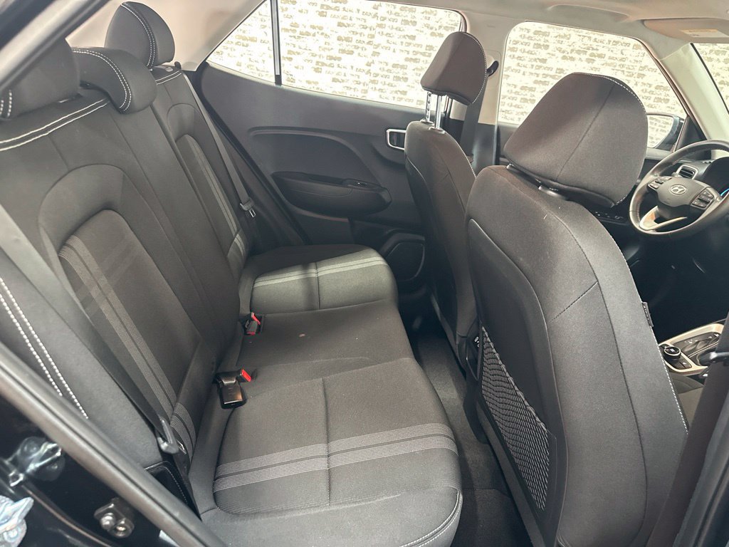 Certified 2026 Hyundai Venue SEL FWD image 8
