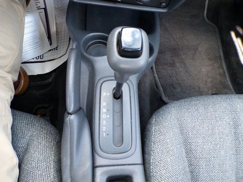 Used 2001 Chevrolet Cavalier Sedan w/ Preferred Equipment Group 1 image 19