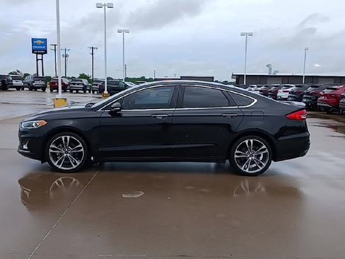 Used 2020 Ford Fusion Titanium AWD/4WD image 5