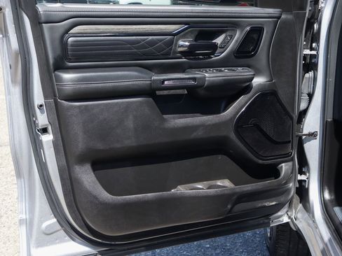 Used 2025 RAM 1500 Limited AWD/4WD image 20