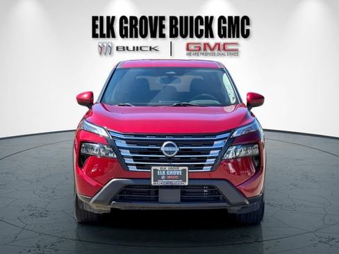 Used 2024 Nissan Rogue SV AWD/4WD image 9