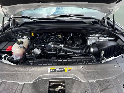 Used 2023 Jeep Grand Cherokee L Laredo RWD image 37