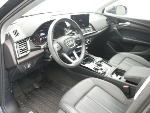 Certified 2023 Audi Q5 2.0T Premium w/ Convenience Package AWD/4WD image 7