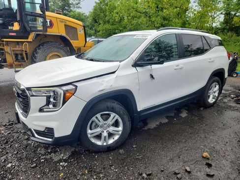 Used 2024 GMC Terrain SLE w/ Driver Convenience Package AWD/4WD image 3