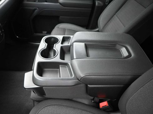 Used 2022 Chevrolet Silverado 1500 LT AWD/4WD image 17