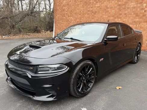 Used 2018 Dodge Charger R/T Scat Pack w/ Dynamics Package image 1