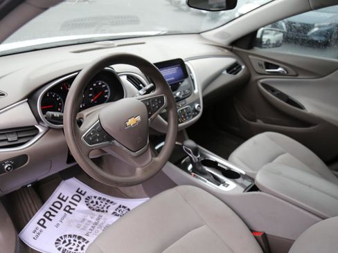 Used 2022 Chevrolet Malibu LT image 6