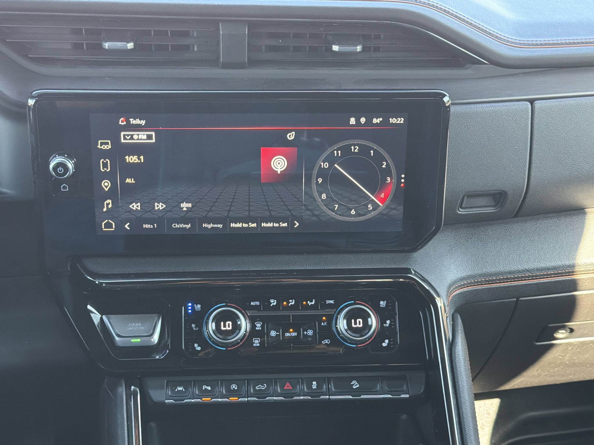 Used 2024 GMC Sierra 1500 AT4 w/ AT4 Preferred Package AWD/4WD image 4