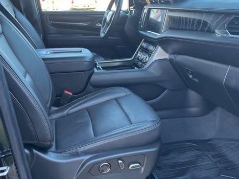 Used 2023 GMC Yukon Denali w/ LPO, Floor Liner Package image 11