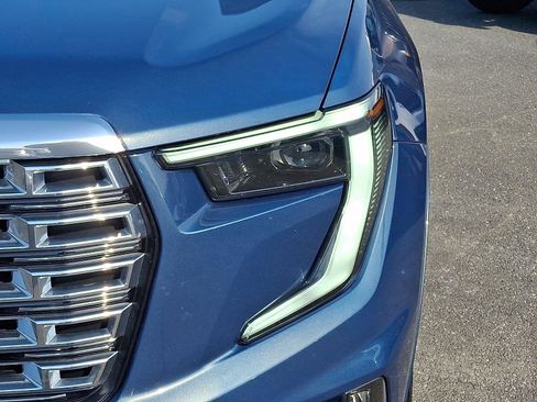 Used 2024 GMC Acadia Denali image 12