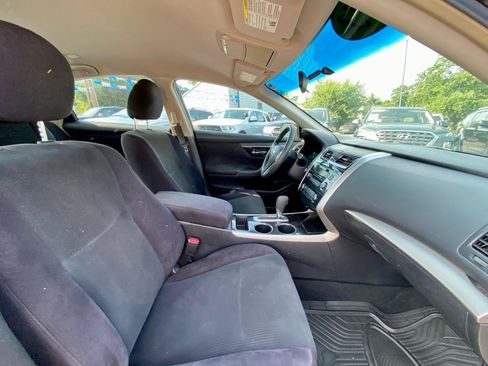 Used 2013 Nissan Altima 2.5 S FWD image 8