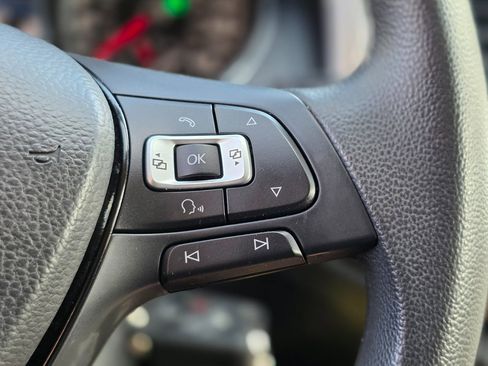 Used 2018 Volkswagen Atlas S image 36