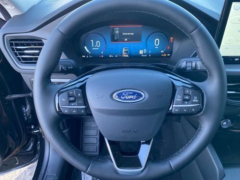 New 2025 Ford Escape Active w/ Active Premium Tech Pack image 6