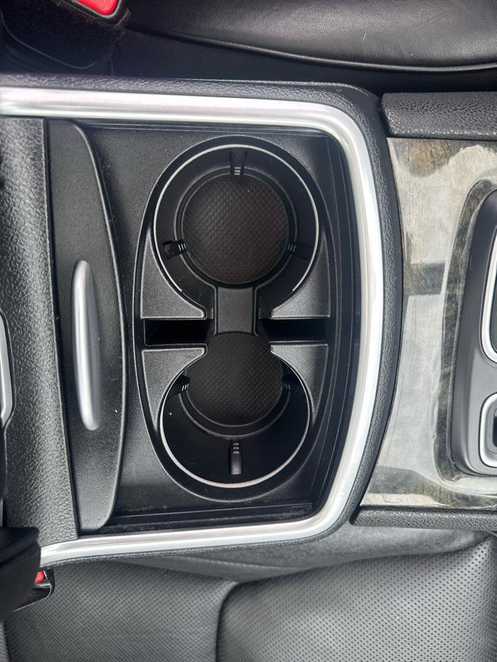 Used 2019 Chrysler 300 Limited AWD/4WD image 39