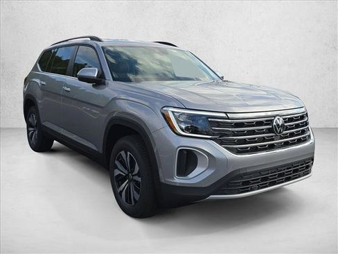 New 2026 Volkswagen Atlas SE image 9